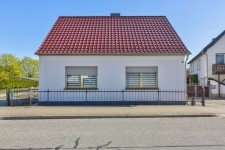 Hauptbild Einfamilienhaus | 155 m² Wfl. | 6 Zimmer | 785 m² Grundstück | nahe Frankfurt (Oder)